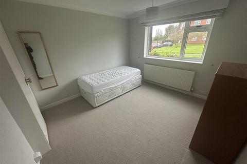 2 bedroom flat to rent, Brookhurst Court, Beverley Road, Leamington Spa