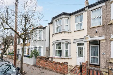 3 bedroom semi-detached house to rent, Fairholme Road, Croydon, CR0