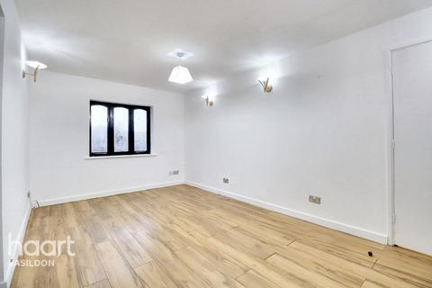 1 bedroom apartment for sale, Copperfields, Basildon