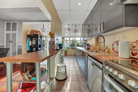 3 bedroom detached house for sale, Montpelier Gardens, London E6