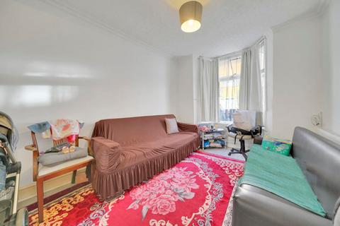 3 bedroom detached house for sale, Tower Hamlets Road, London E7