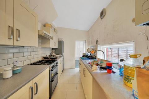 3 bedroom detached house for sale, Tower Hamlets Road, London E7