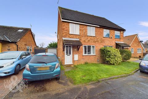 3 bedroom semi-detached house to rent, Edgefield Close, Norwich