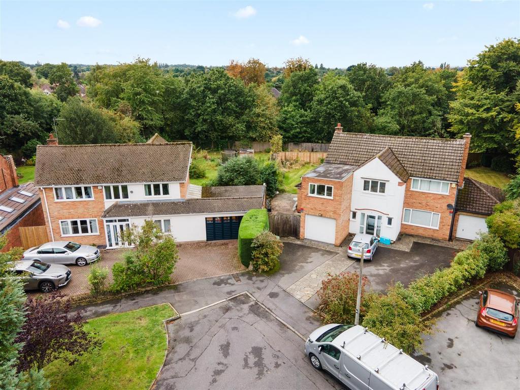 7 Dunsmore Grove 2.jpg