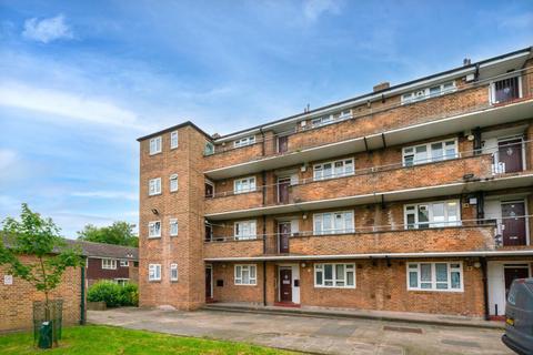 2 bedroom flat for sale, Tulse Hill, London SW2