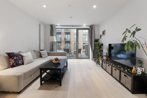 1 bedroom apartment to rent, Cape House, Royal Wharf, London, E16