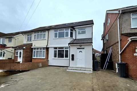 5 bedroom semi-detached house for sale, Ellerdine Road, Hounslow, Greater London, TW32PZ