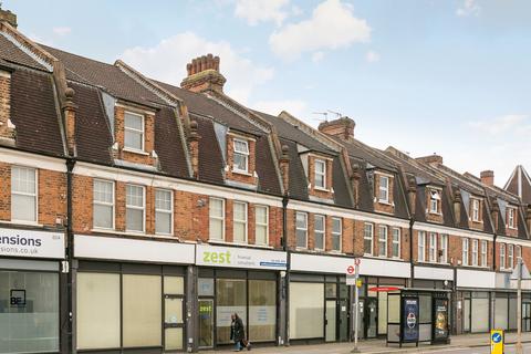 Studio to rent, at Lettings, Kingston Road, Raynes Park SW20