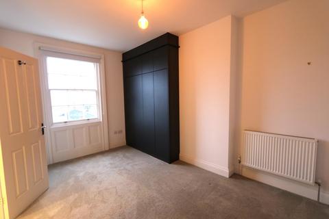 2 bedroom flat to rent, Clarendon Square, Leamington Spa, CV32