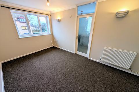 1 bedroom flat to rent, Collingwood Crescent, Newport, Gwent