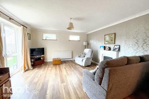 3 bedroom detached bungalow for sale, Swan Gardens, Parson Drove