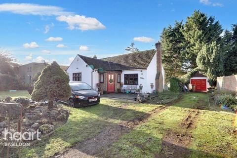 3 bedroom detached bungalow for sale, Oak Road, Billericay