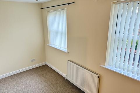 2 bedroom flat to rent, William Street, Failsworth