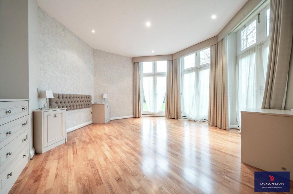 Principal Bedroom
