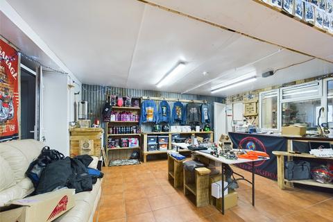 Retail property (high street) to rent, Wadebridge, Cornwall