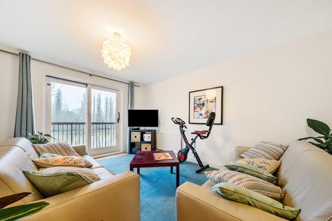 2 bedroom flat for sale, Ram Passage, Kingston Upon Thames, KT1