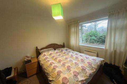 2 bedroom maisonette to rent, Redfield Court,  Newbury,  RG14