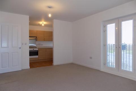 2 bedroom flat to rent, Castle Drive, Margate, Margate