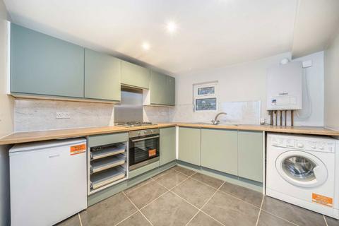 1 bedroom flat to rent, Evelina Road, London SE15