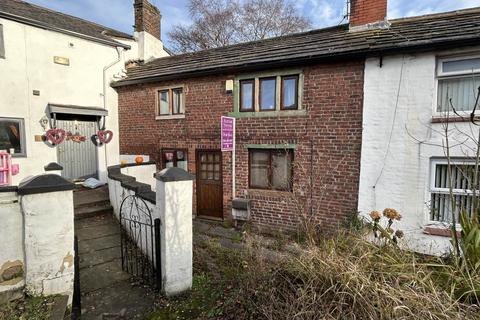 2 bedroom terraced house for sale, Roundthorn Road, Oldham OL4