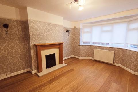 2 bedroom maisonette to rent, Well Close, Ruislip