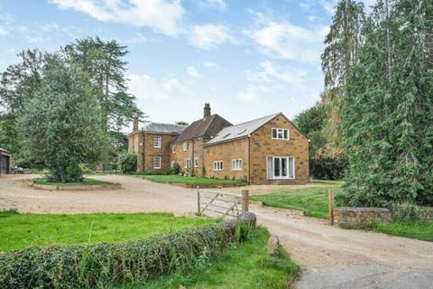 7 bedroom detached house to rent, Fenny Compton,  Warwickshire,  CV47