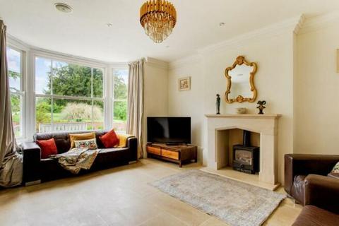 7 bedroom detached house to rent, Fenny Compton,  Warwickshire,  CV47