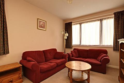 2 bedroom flat to rent, Hertford College Graduate