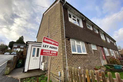 2 bedroom flat to rent, Hill Ground , Frome, Somerset