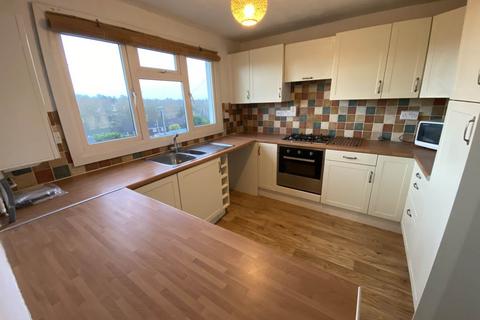 2 bedroom flat to rent, Hill Ground , Frome, Somerset