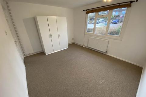 2 bedroom flat to rent, Hill Ground , Frome, Somerset