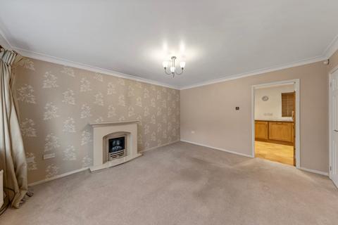 38 Ashmore Close, Birchwood, Warrington, WA3 6QY