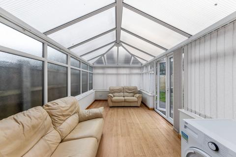 38 Ashmore Close, Birchwood, Warrington, WA3 6QY