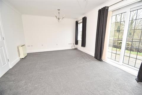 2 bedroom apartment to rent, Brook Court, Droitwich Spa WR9