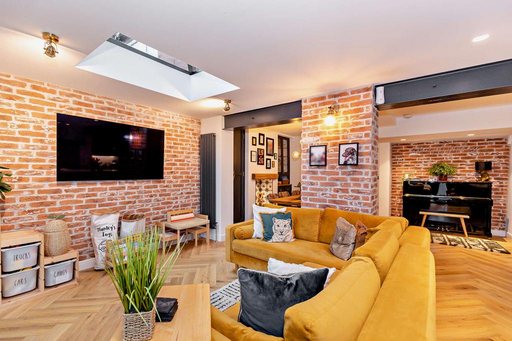 Snug