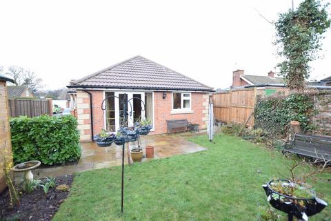 2 bedroom detached bungalow to rent, Hackness Drive, Scarborough