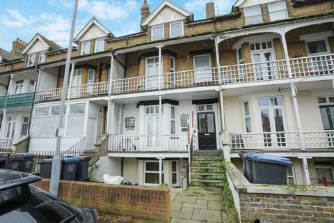 1 bedroom flat for sale, Cuthbert Road, Westgate-On-Sea, CT8