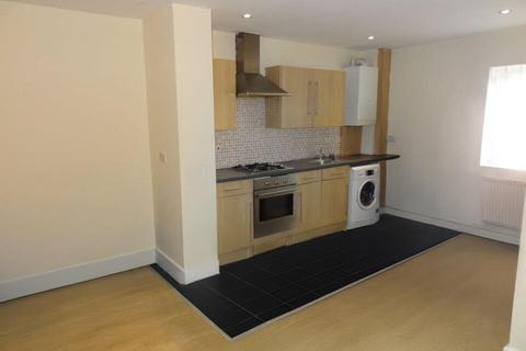 2 bedroom flat for sale, High Road, Ilford IG1