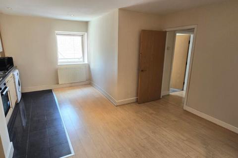 2 bedroom flat for sale, High Road, Ilford IG1