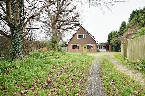 3 bedroom detached house for sale, Barnhorn Road, Bexhill-On-Sea