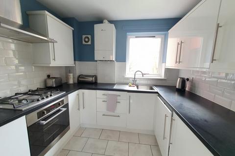 2 bedroom flat to rent, Gylemuir Road, Corstorphine, Edinburgh, EH12