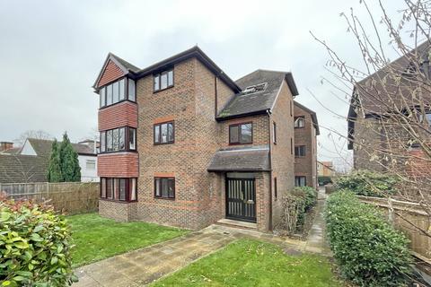 1 bedroom flat to rent, Cheam Road, Sutton, Surrey, SM1