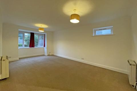 1 bedroom flat to rent, Cheam Road, Sutton, Surrey, SM1