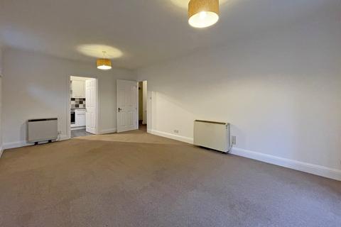 1 bedroom flat to rent, Cheam Road, Sutton, Surrey, SM1