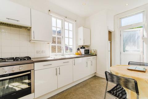 3 bedroom flat for sale, Pitshanger Lane, Ealing, London, W5