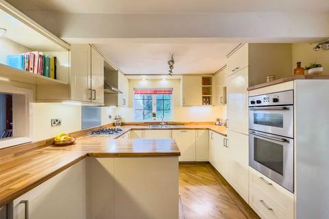 4 bedroom detached house for sale, Blenheim Court, Batley