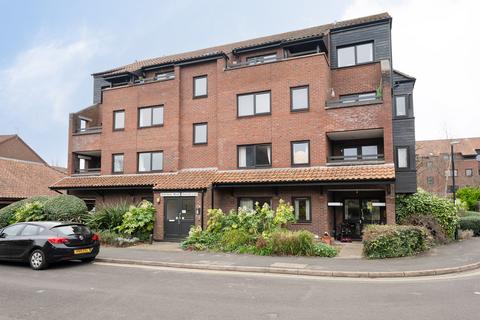 2 bedroom flat to rent, Rownham Mead, Bristol, BS8