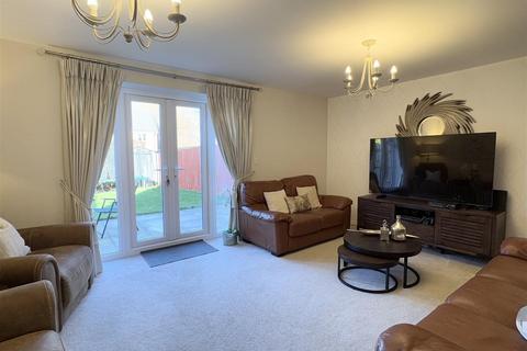 3 bedroom semi-detached house for sale, Horsfall Drive, Walmley, Sutton Coldfield