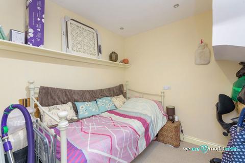 9 Dene Place, Handsworth, Sheffield, S13 9DN