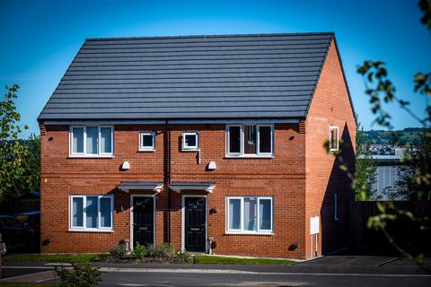 3 bedroom semi-detached house to rent, Romanby Shaw, Bradford